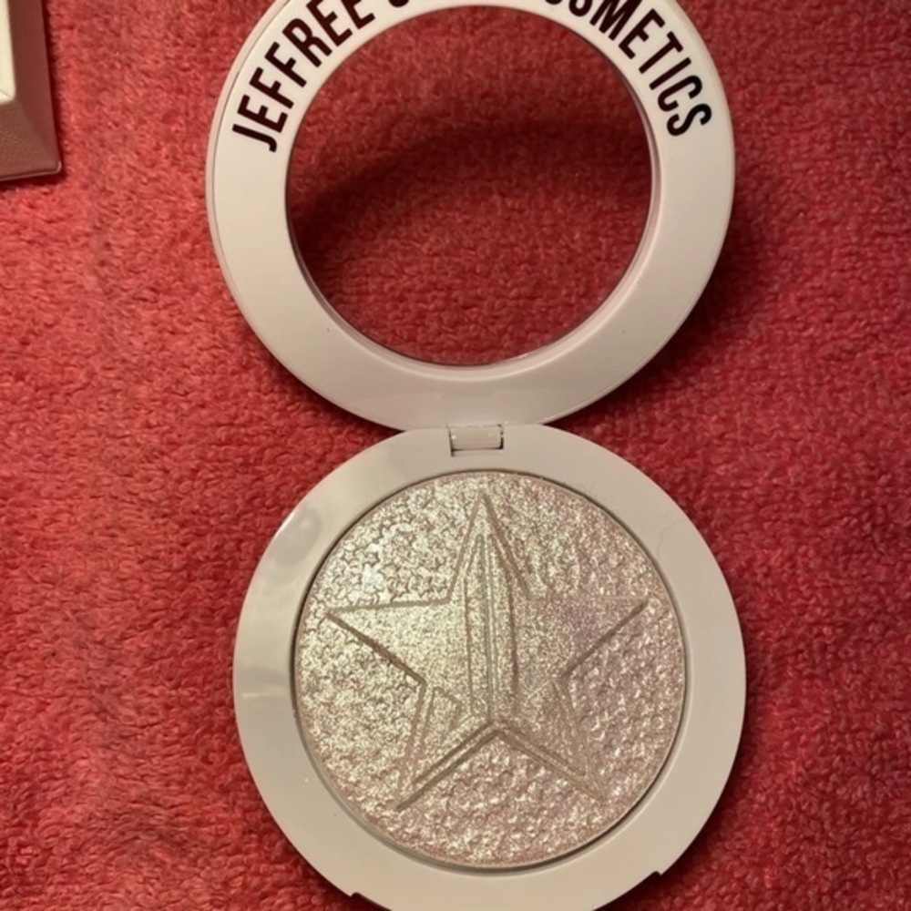 NEW IN BOX Jeffree Star Extreme Frost Highlighting Powder, Sour Ice, 8g. NIB